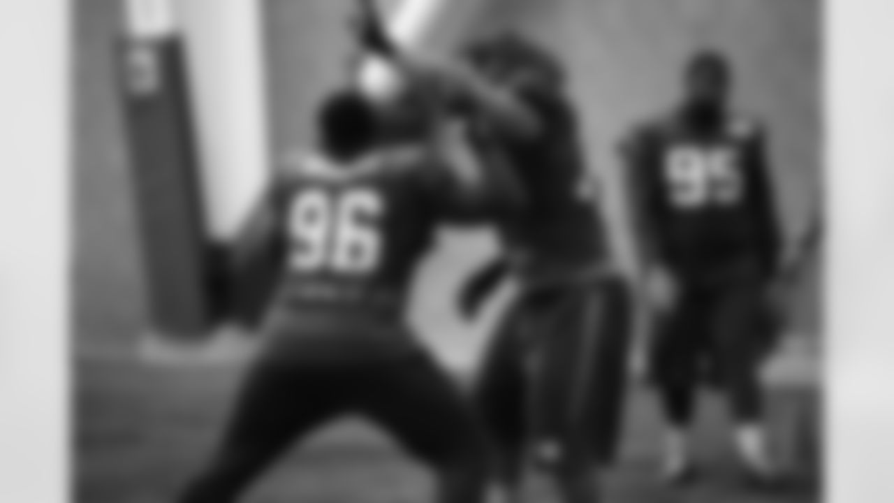 DT MARKUS KUHN, DT JAY BROMLEY