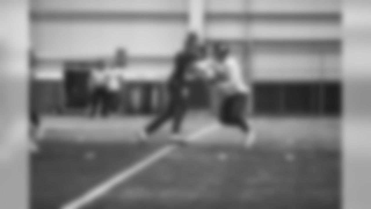 E_18_1206_GiantsPractice024