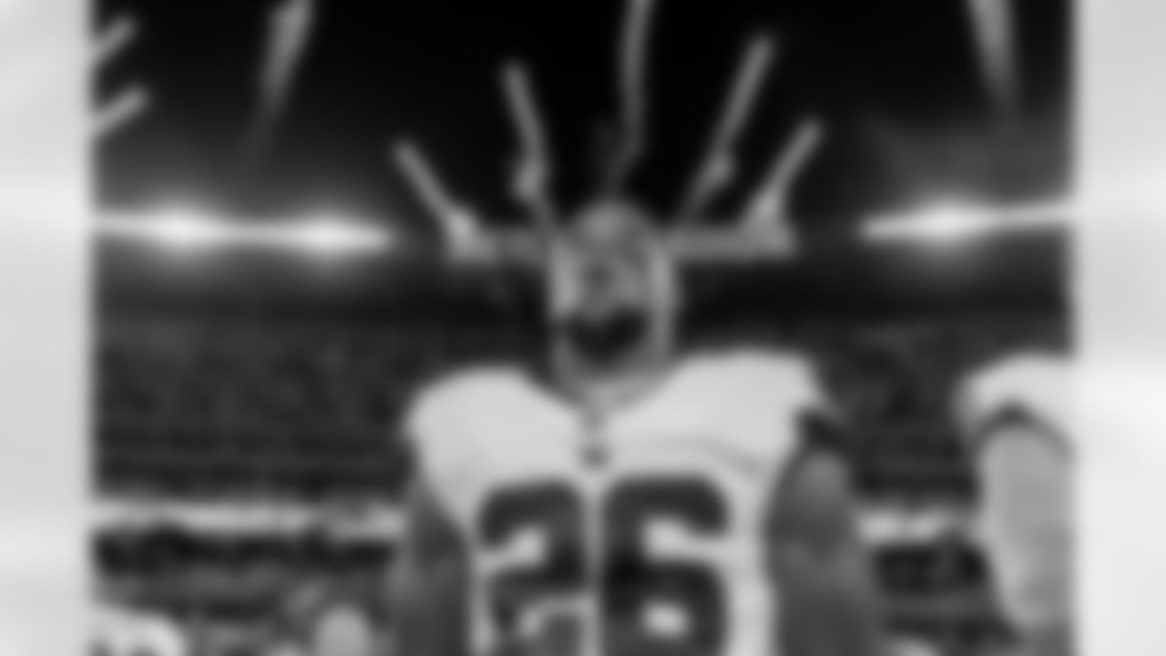 Saquon Barkley (26)