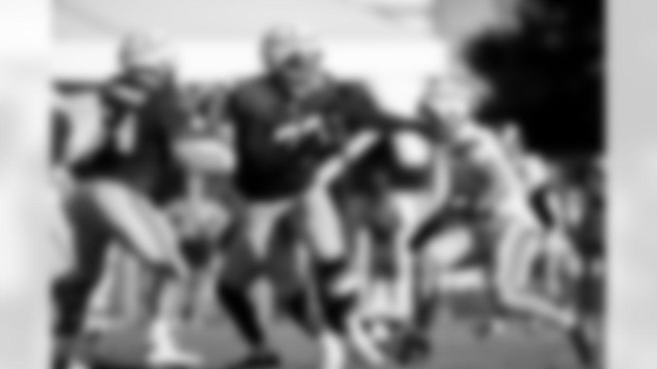T Evan Neal (73)