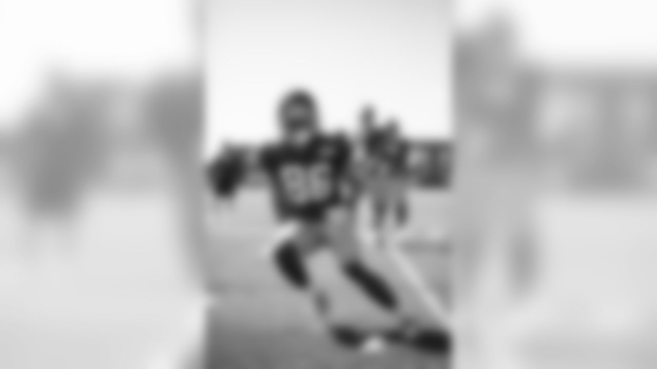 WR Darius Slayton (86)