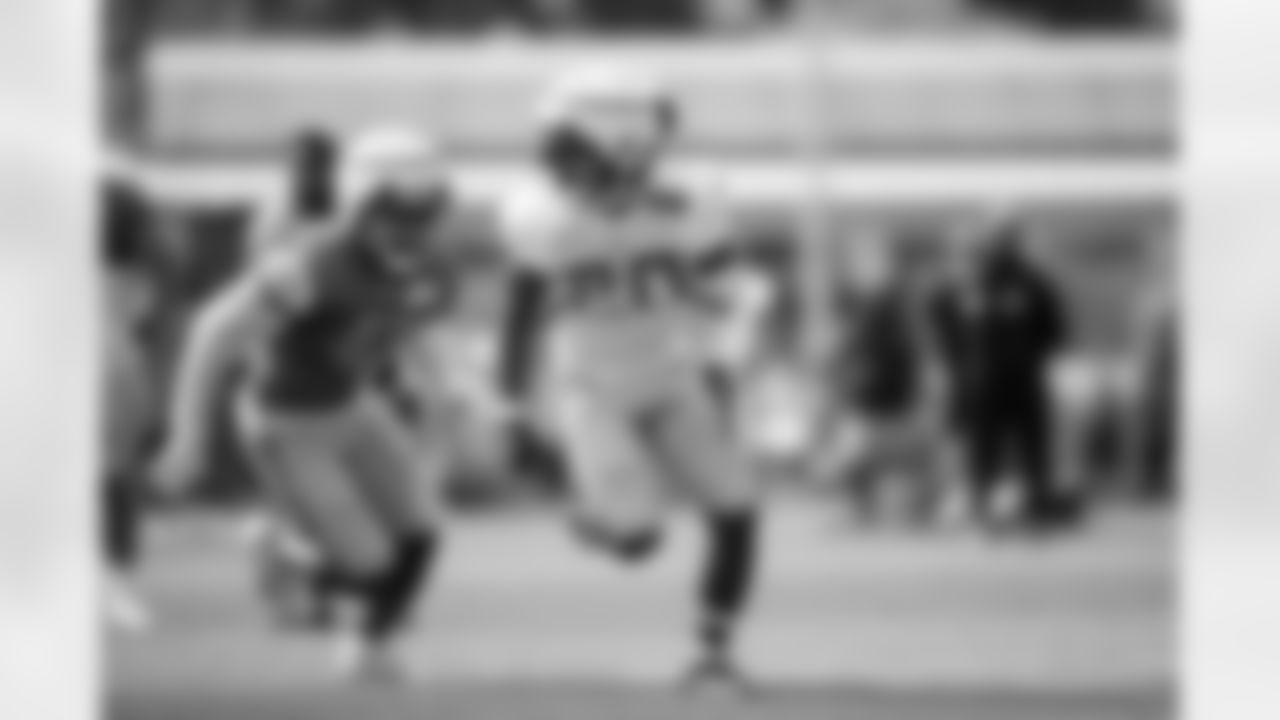 RB Eric Gray (20)