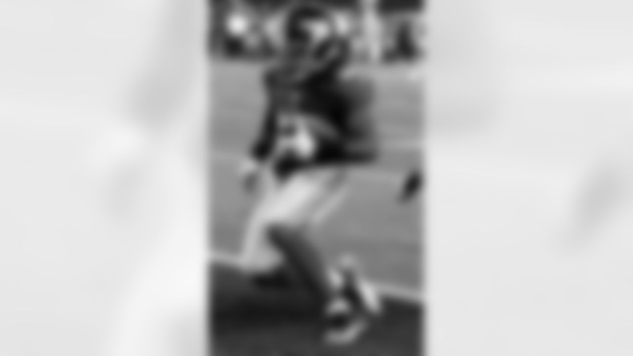 CB Laron Scott, 5-9, 184, Age: 26, College: Georgia Southern