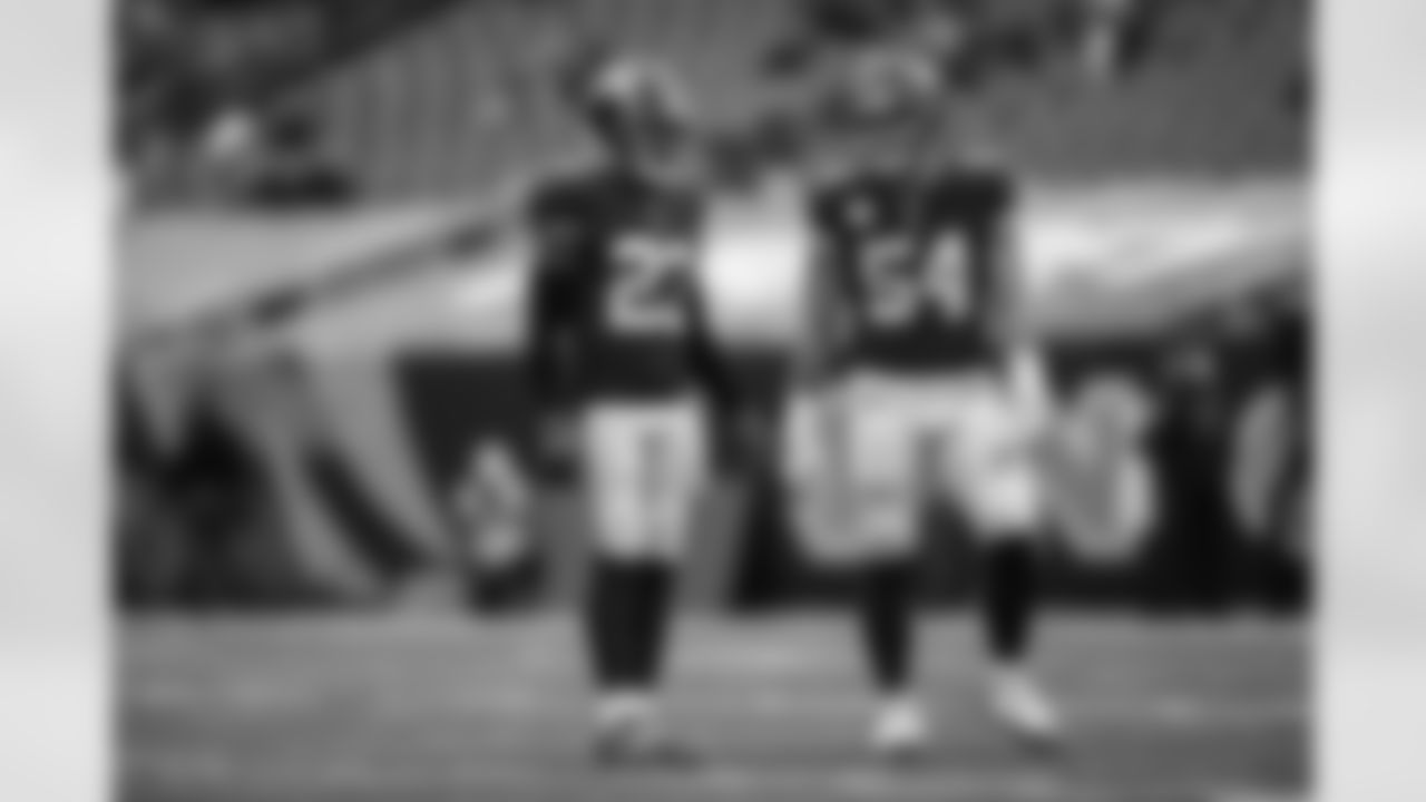 Logan Ryan (23), Blake Martinez (54)