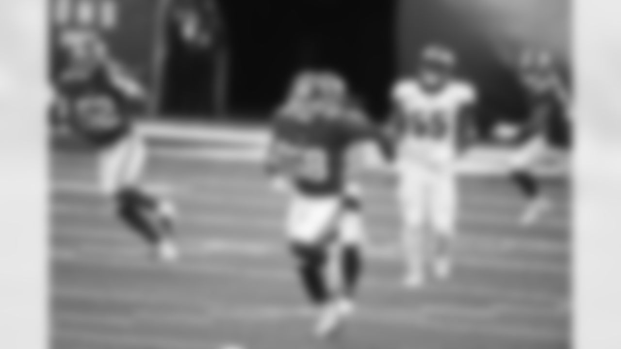 New York Giants long snapper Casey Kreiter (58) during a week 10 regular season football game against the Philadelphia Eagles at MetLife Stadium on November 15th, 2020 in East Rutherford, New Jersey