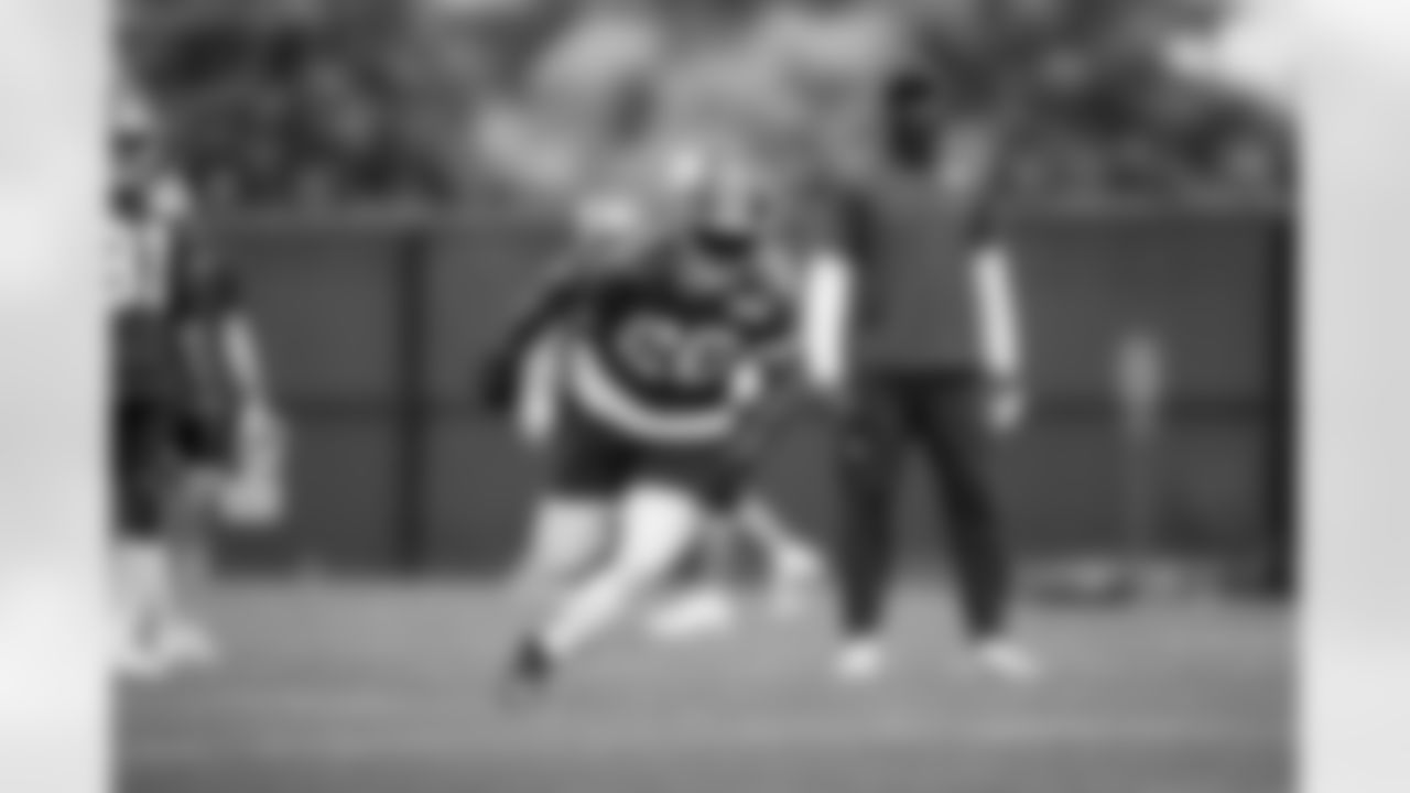 RB Saquon Barkley (26)