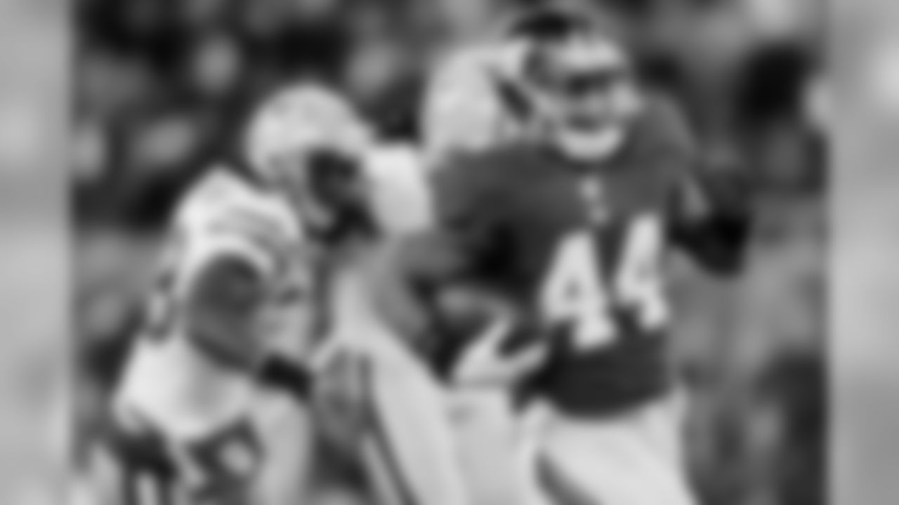 New York Giants running back Ahmad Bradshaw (44) rushes the ball during the first half of an NFL football game against the Green Bay Packers