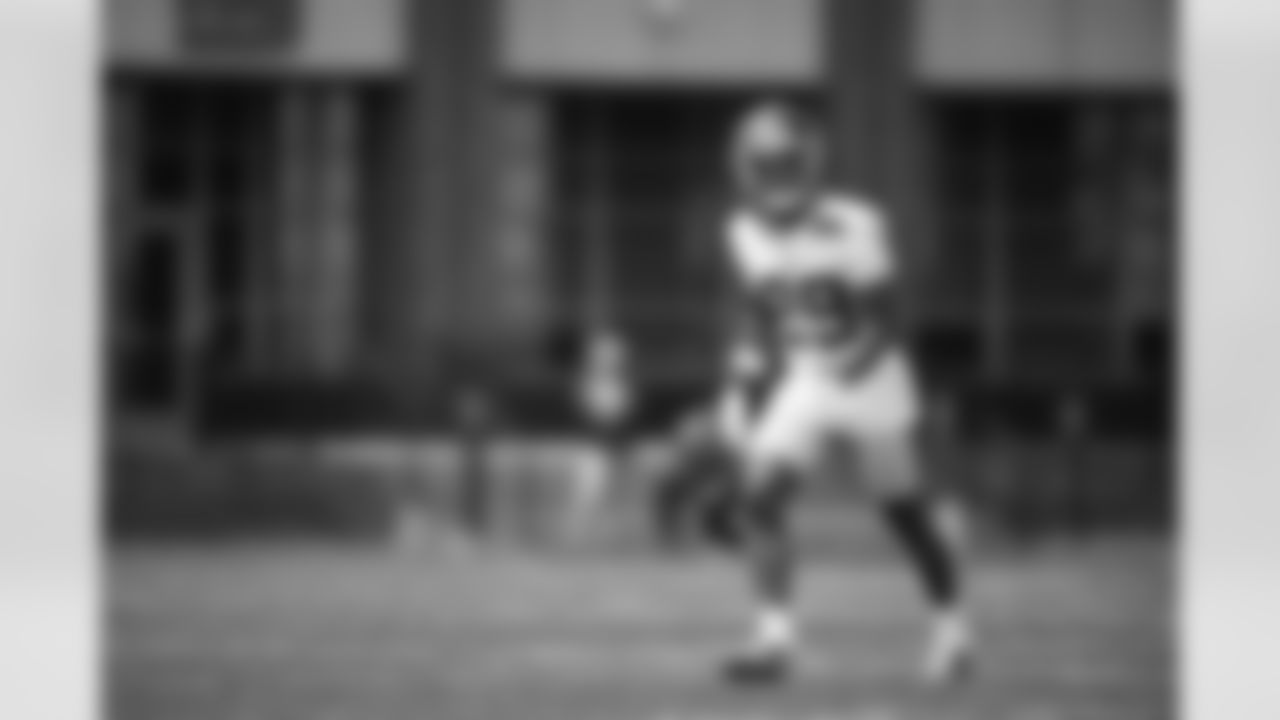 S Xavier McKinney (29)