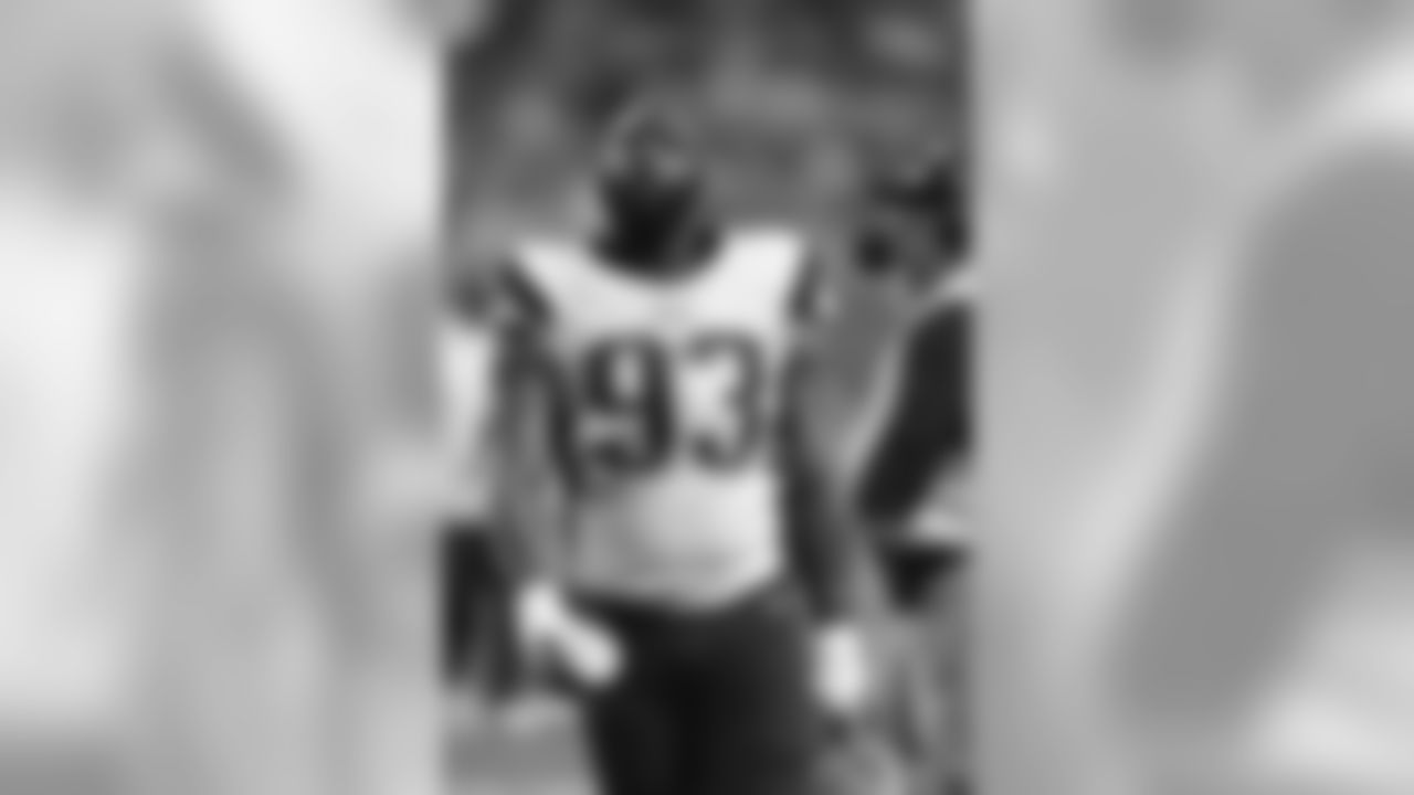 DT 93 Tommy Kelly(Backups: 98 Marcus Forston, 58 Marcus Benard, 64 Joe Vellano)