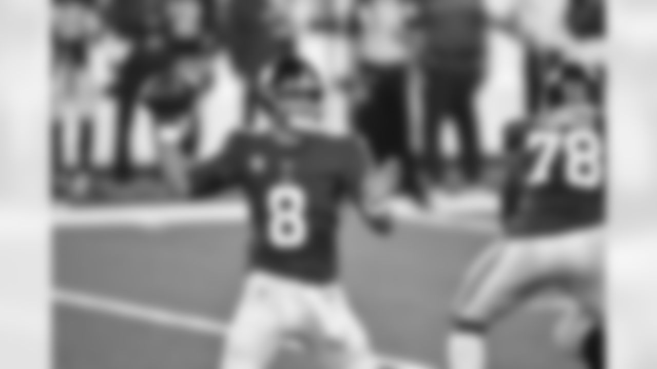 QB Daniel Jones