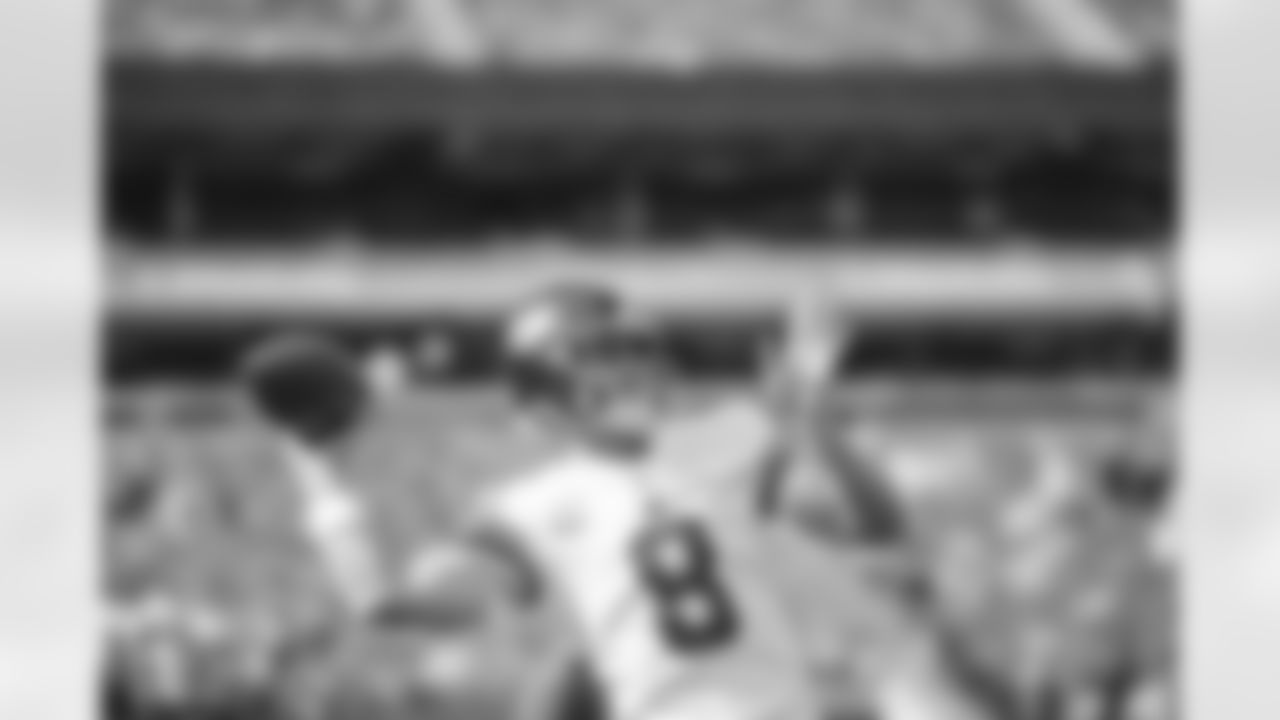 QB Daniel Jones