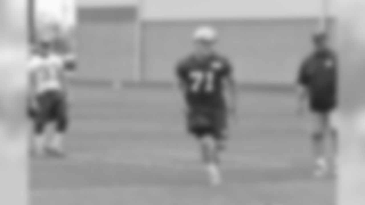 DE Brad Harrah