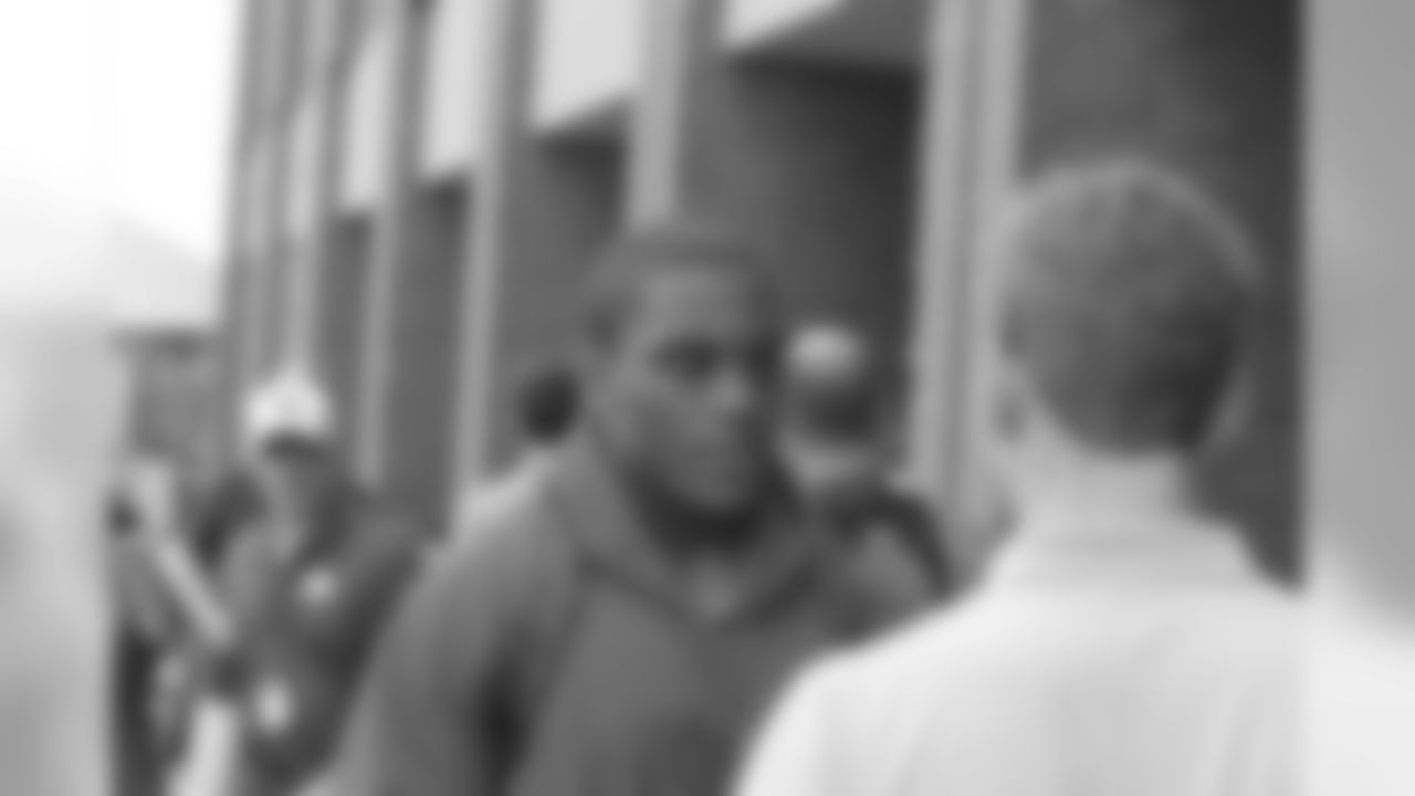 Devon Kennard (LB)