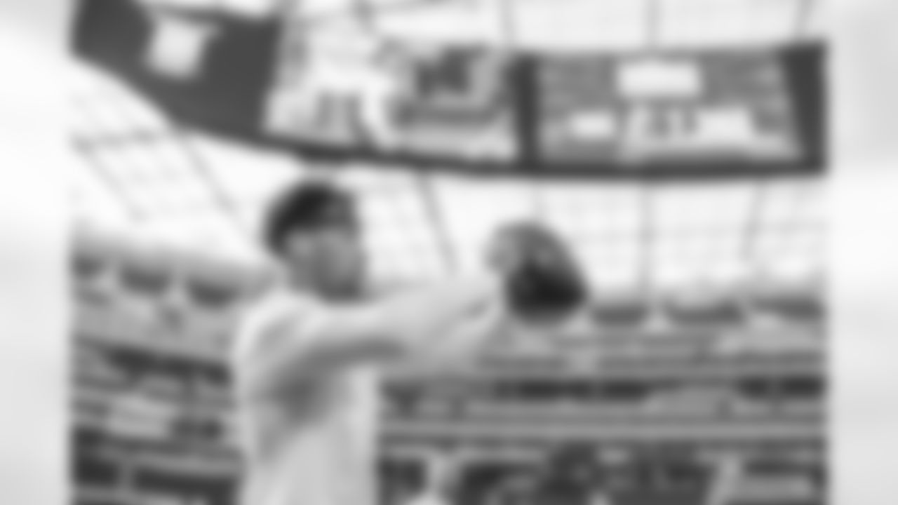 TE Evan Engram