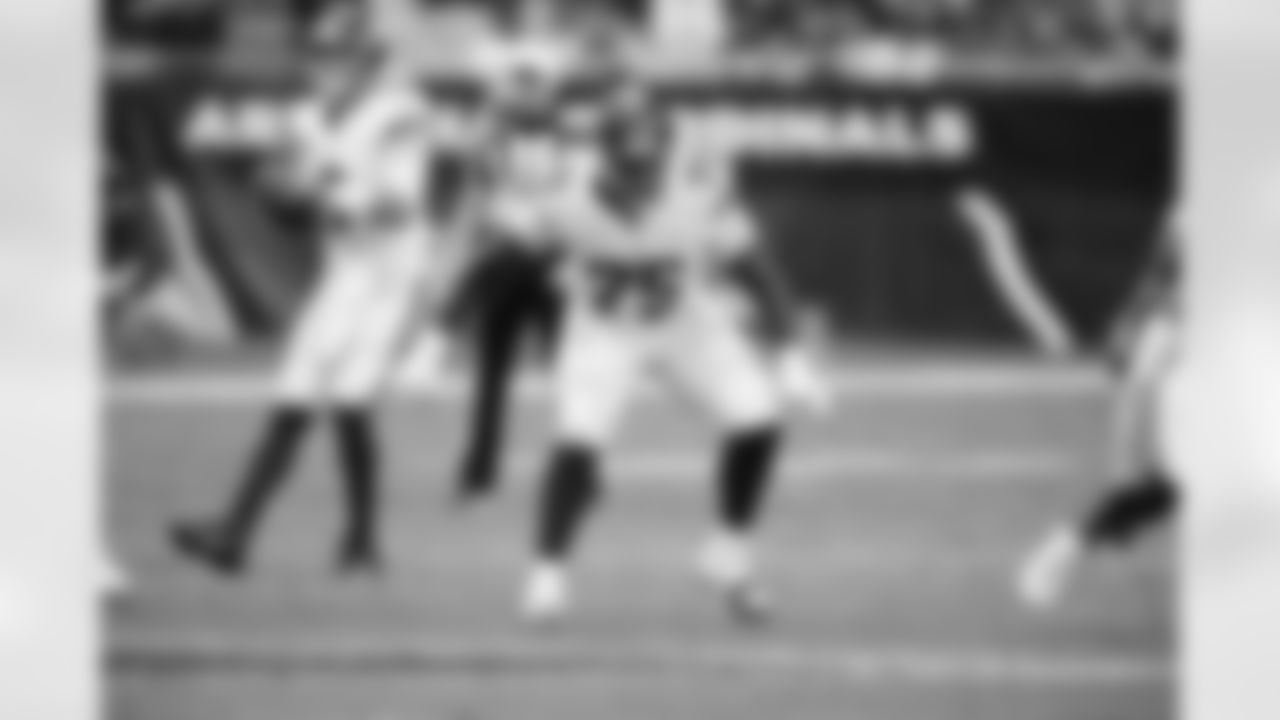 OL Joshua Ezeudu (75)