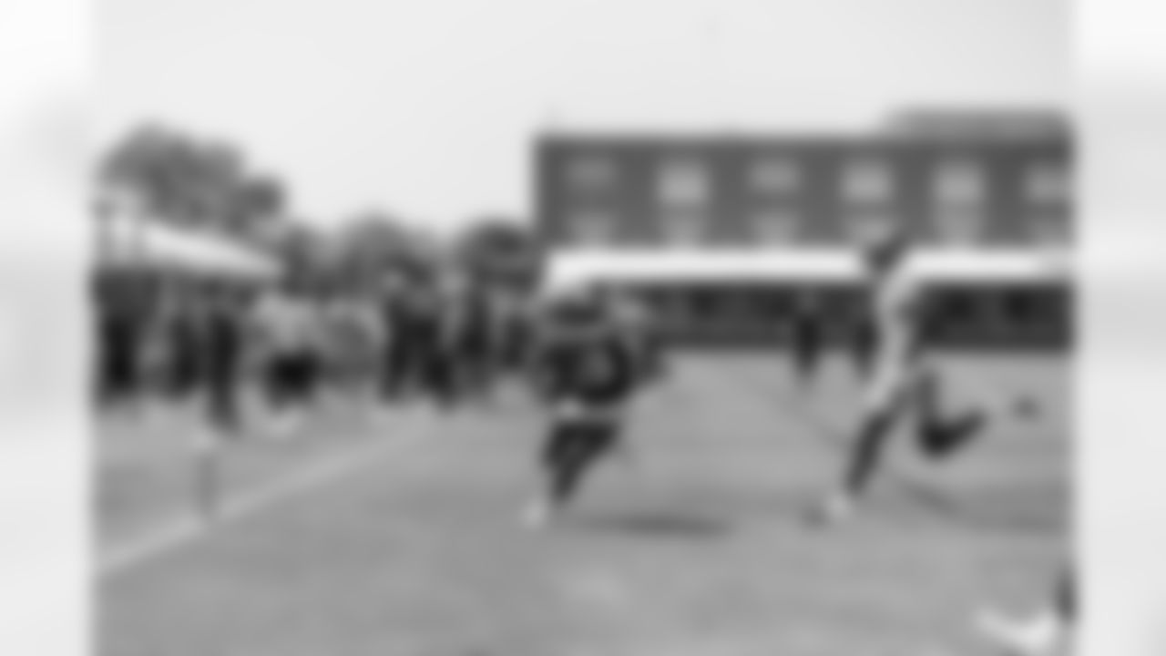 TE Ryan Jones (49)