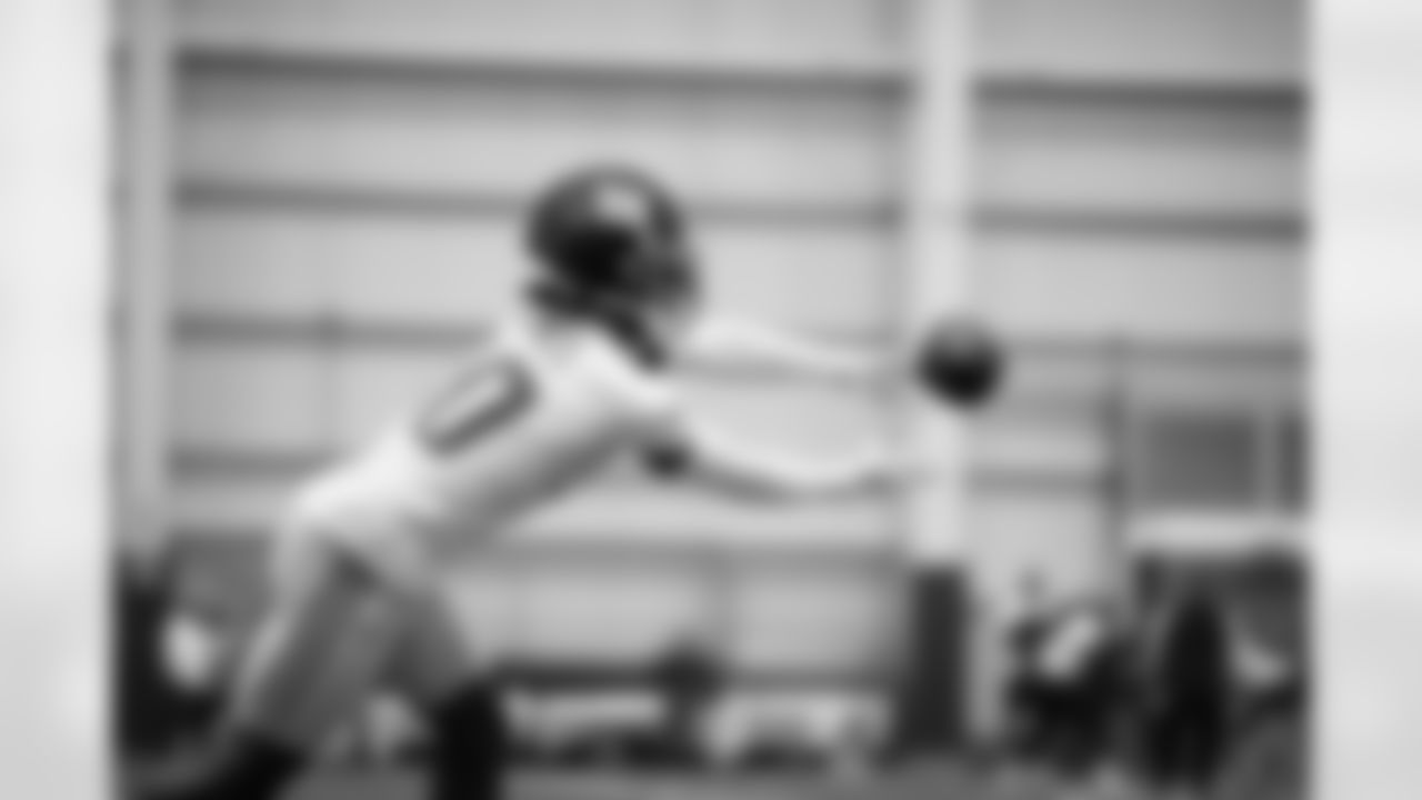 Darnay Holmes (30)