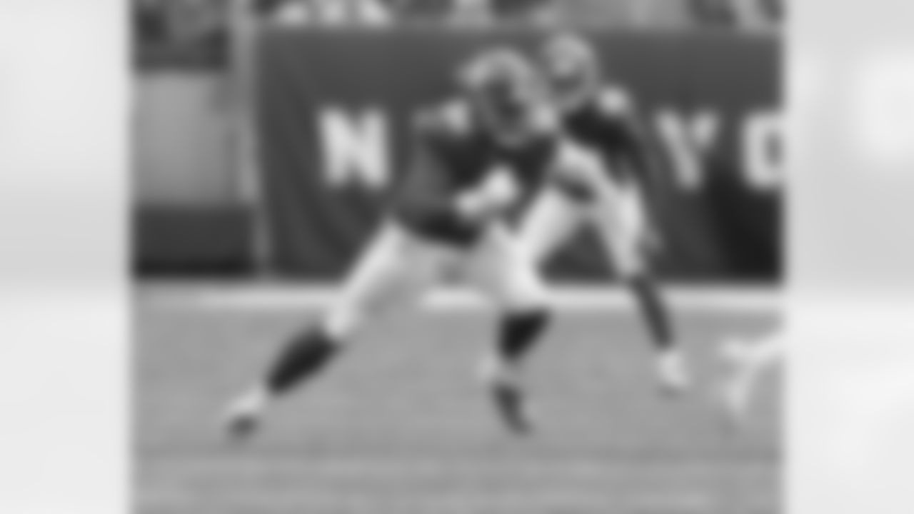 LB Quincy Roche