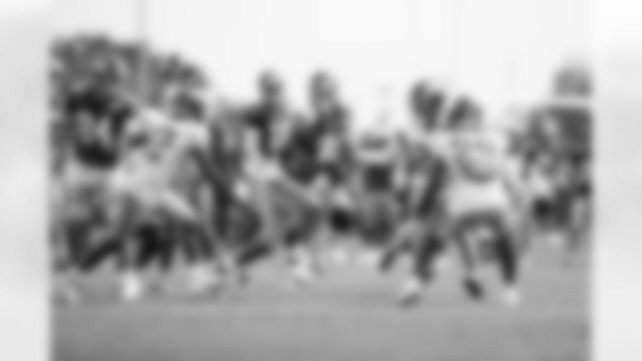 Devontae Booker (28)