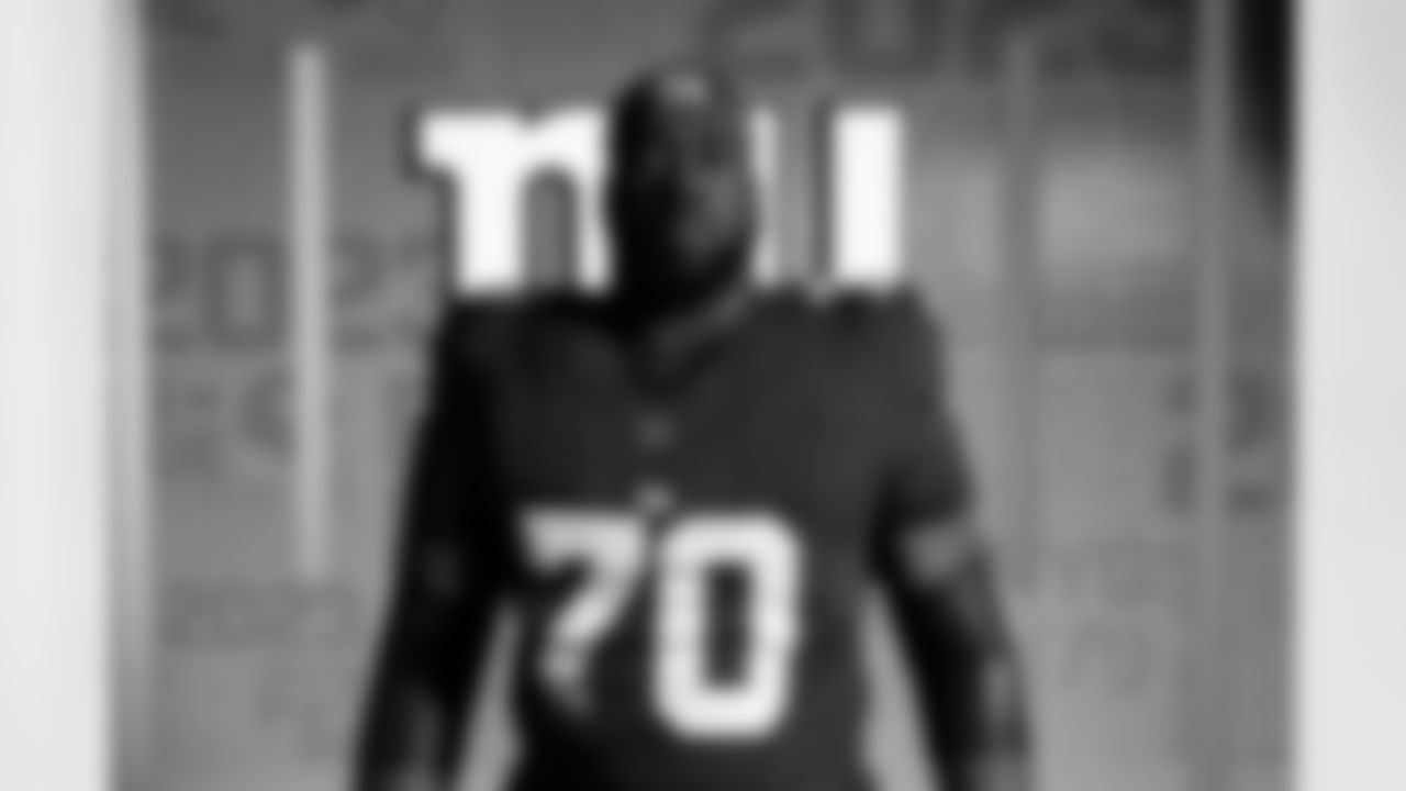 OL Corey Cunningham (70)