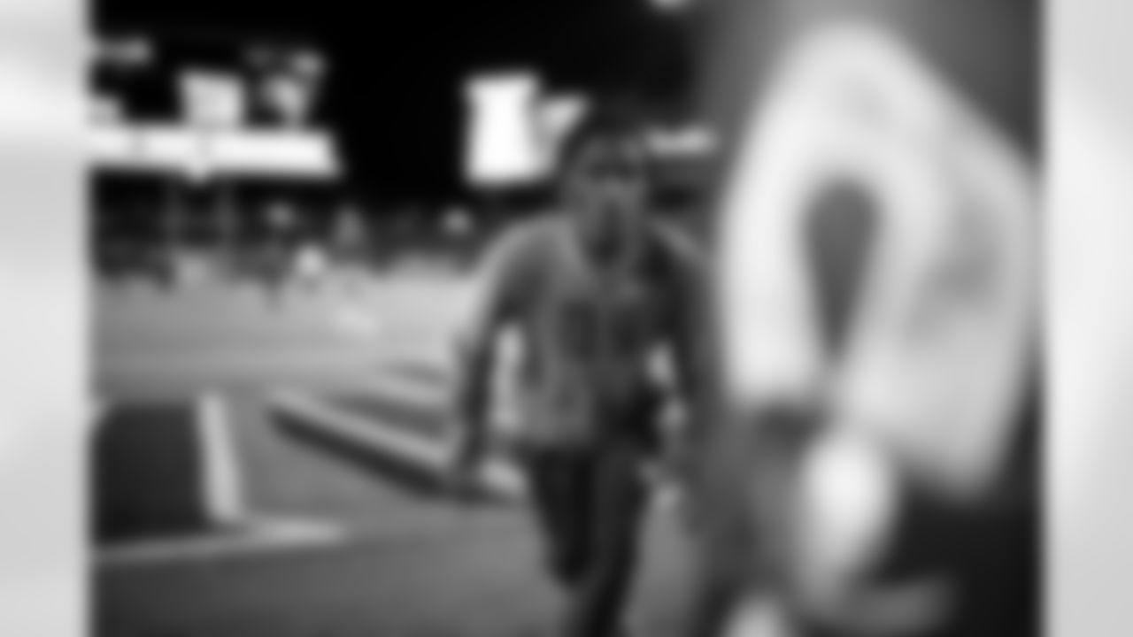 Darnay Holmes (30)