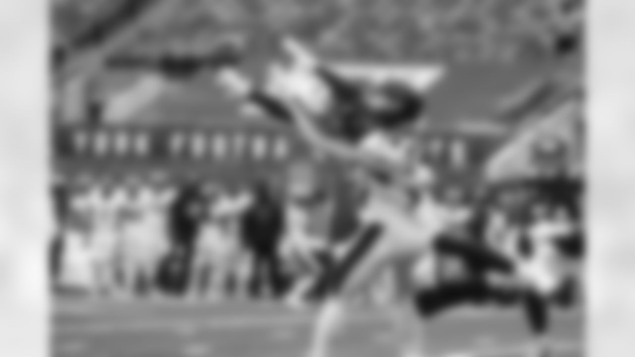 James Bradberry (24),