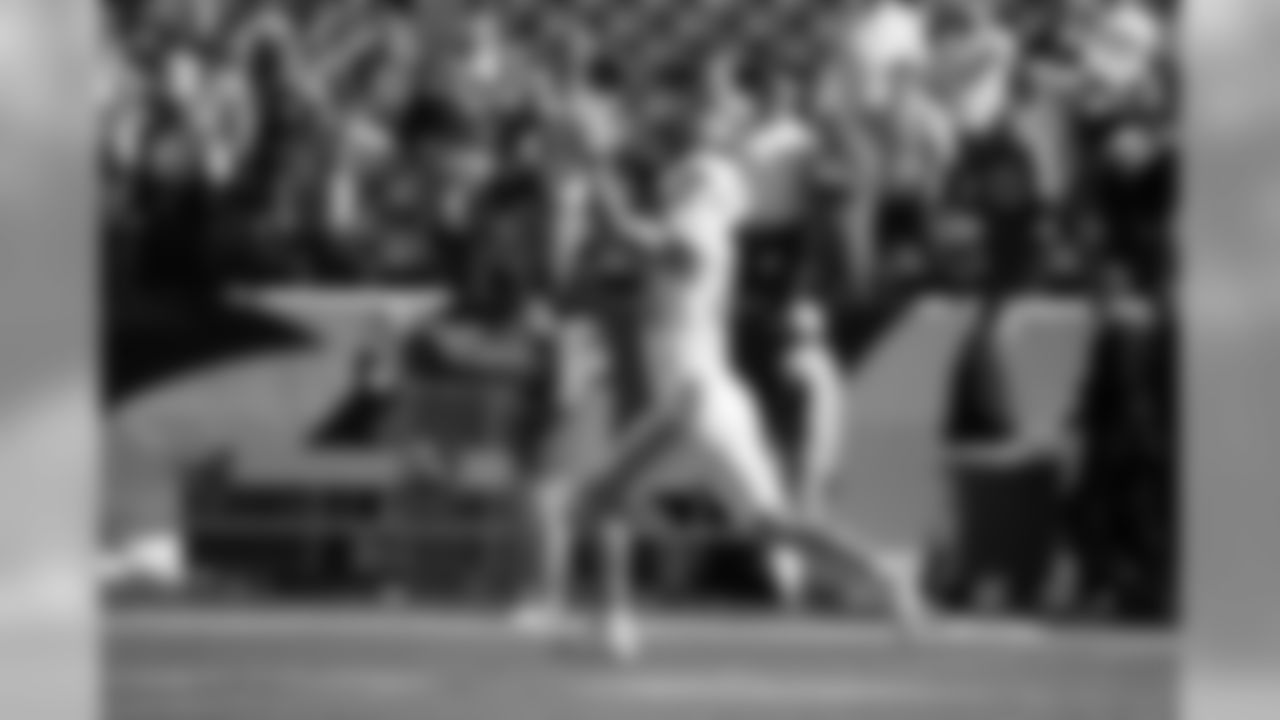 TE JORDAN CAMERON