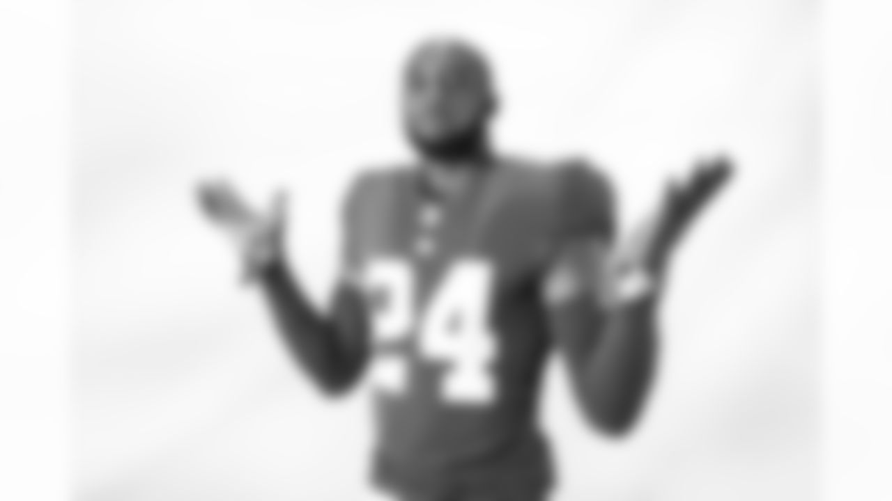 CB James Bradberry (24)