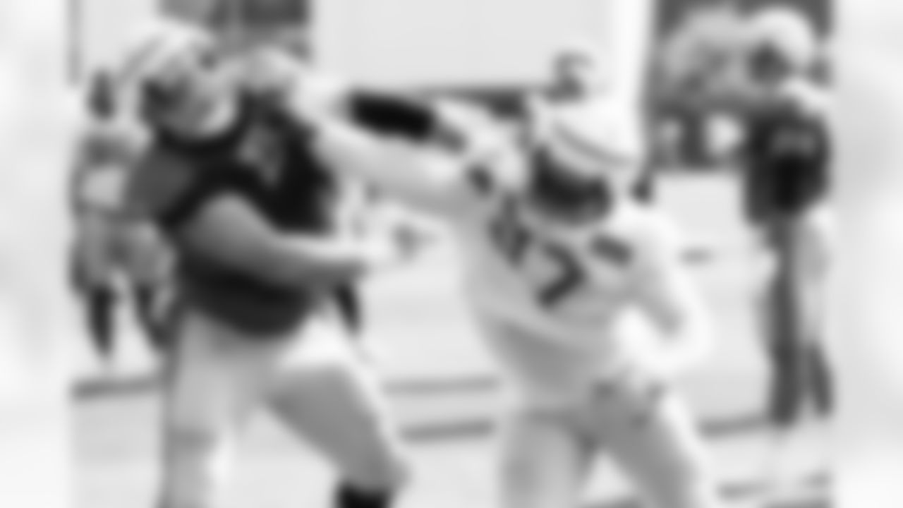 DL Dexter Lawrence II (97)