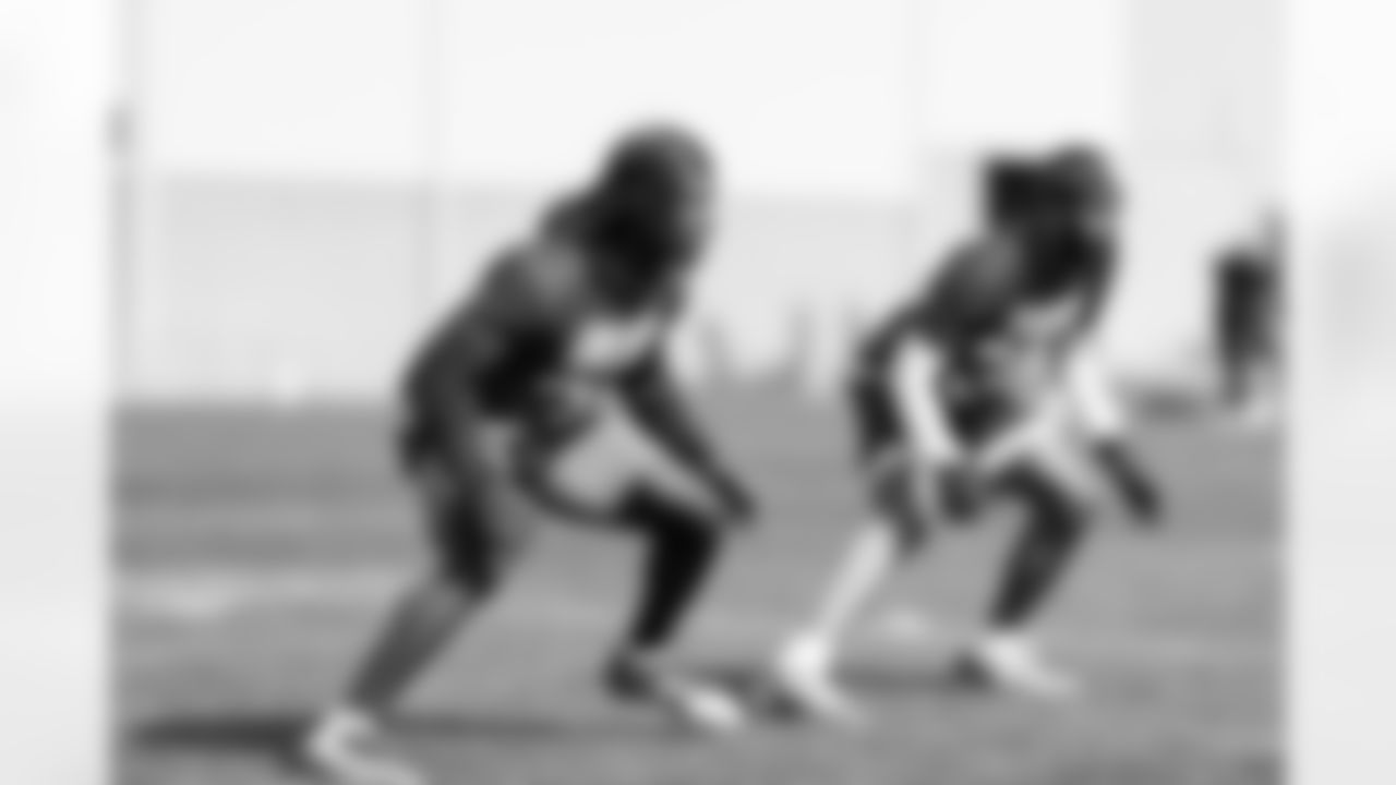 Darnay Holmes (30)