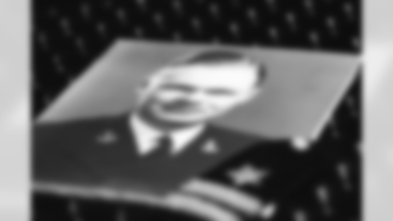 E_MS5D9088