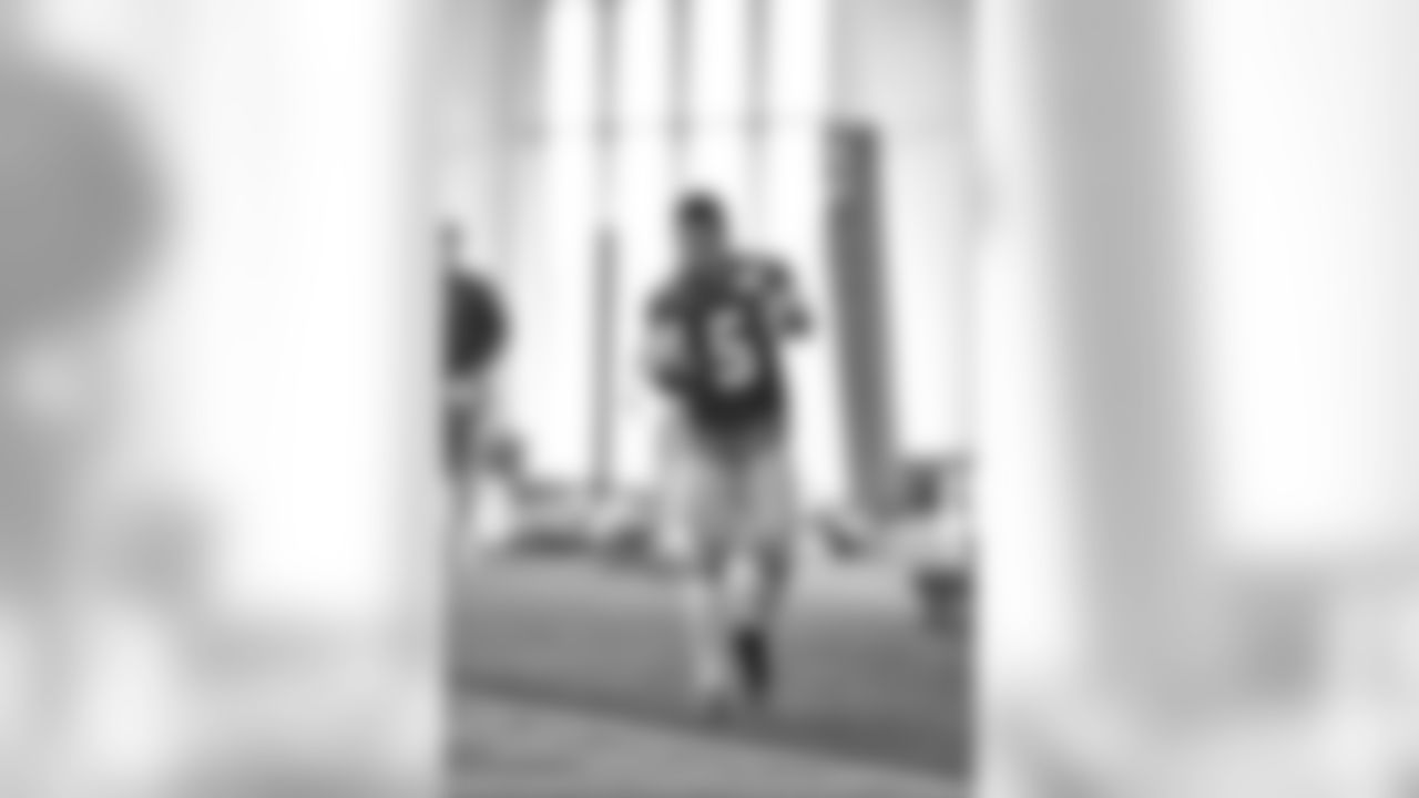 Punter Steve Weatherford