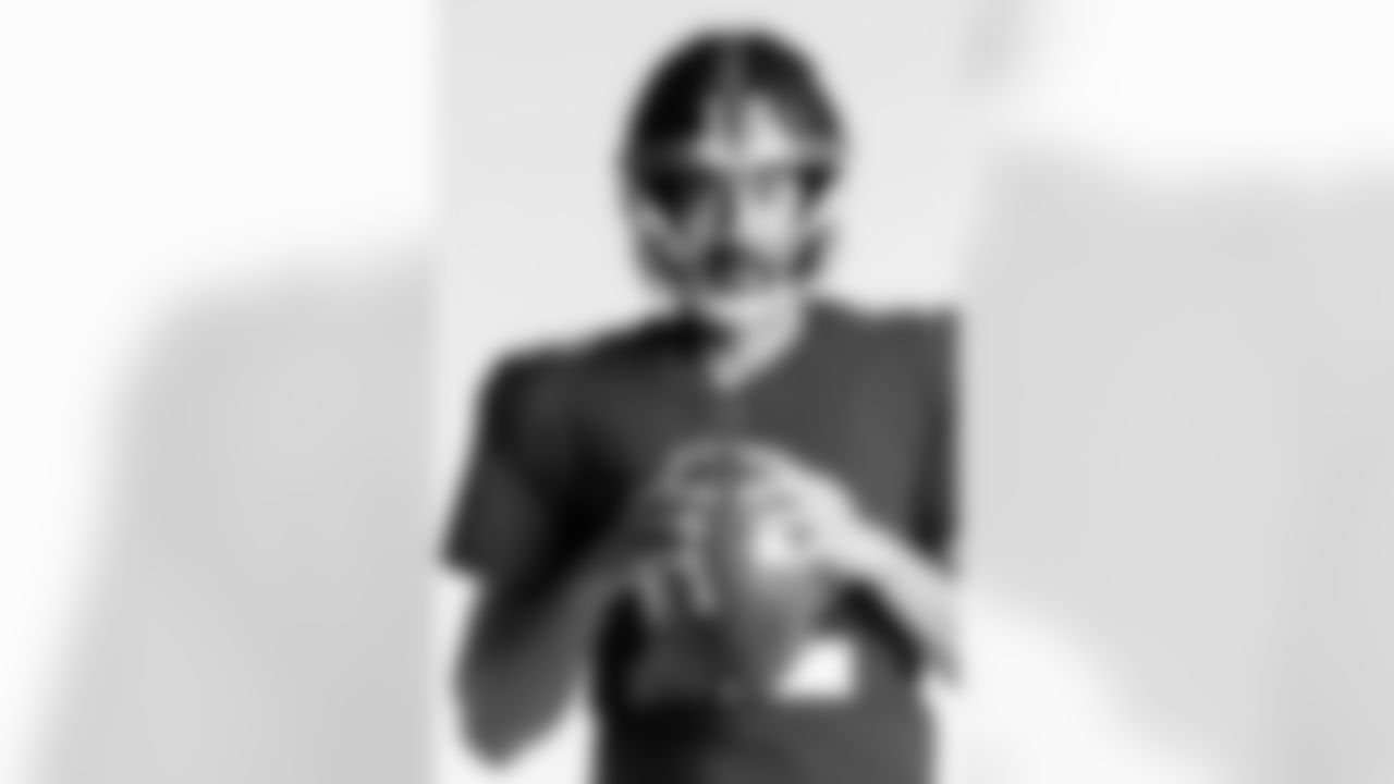QB Davis Webb (12)