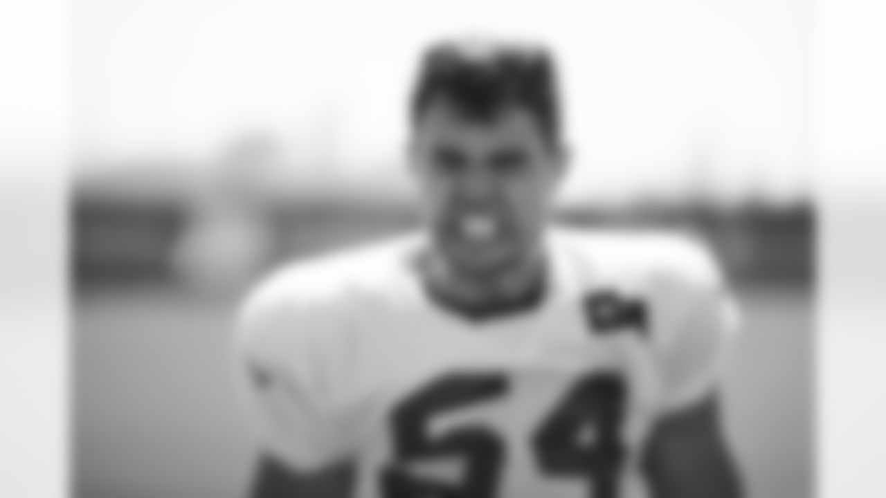LB Blake Martinez