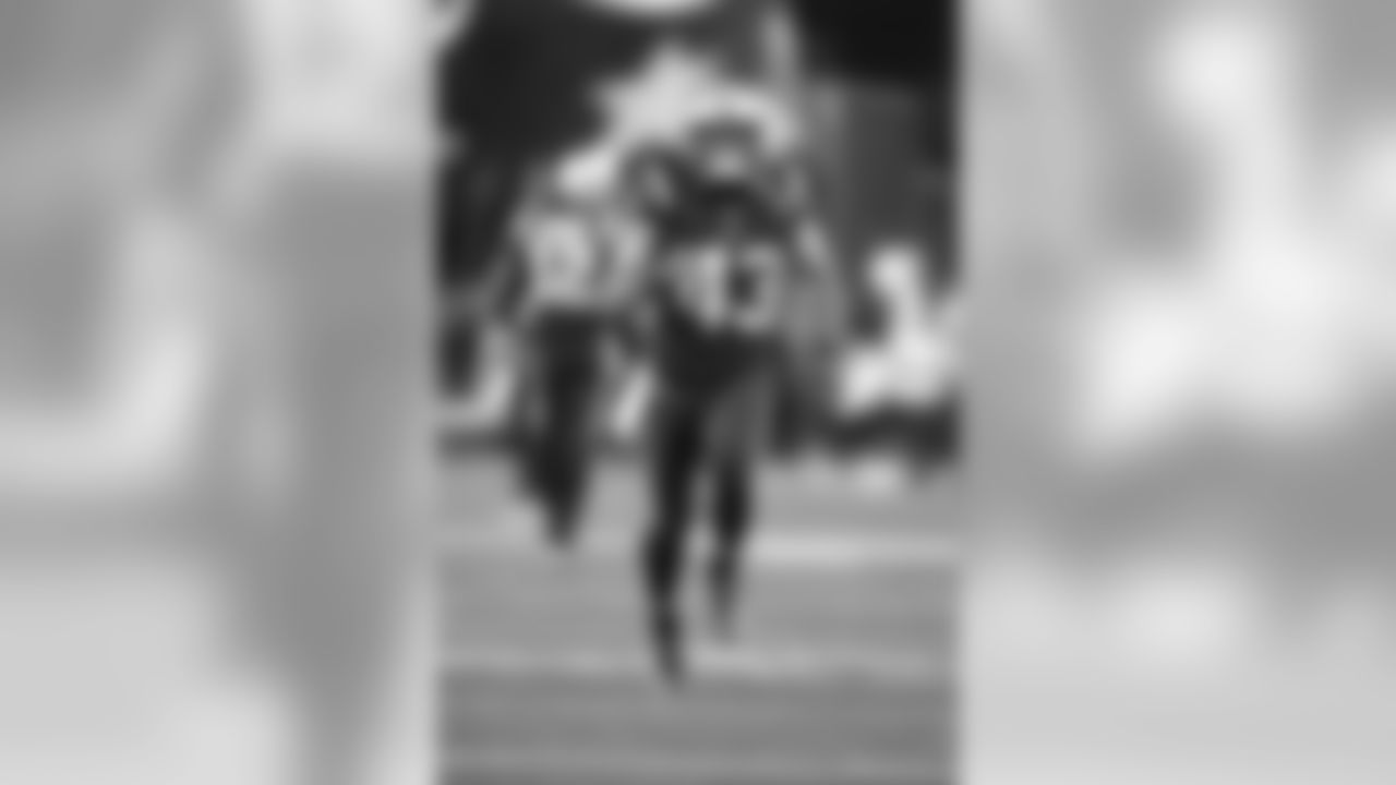 New England Patriots defensive back Nate Ebner (43) runs up field during an NFL football game against the Kansas City Chiefs, Sunday, Dec. 8, 2019 in Foxborough, Mass. The Chiefs defeated the Patriots 23-16. (Paul Spinelli via AP)