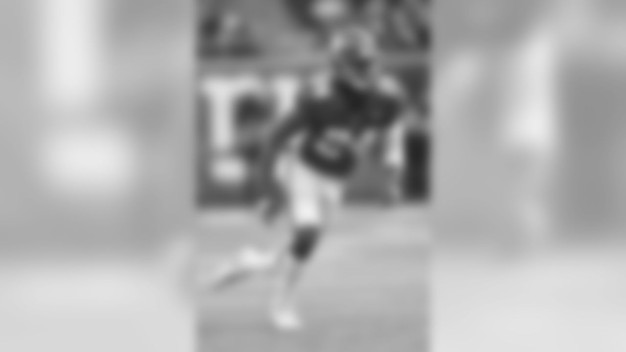 CB Eli Apple
