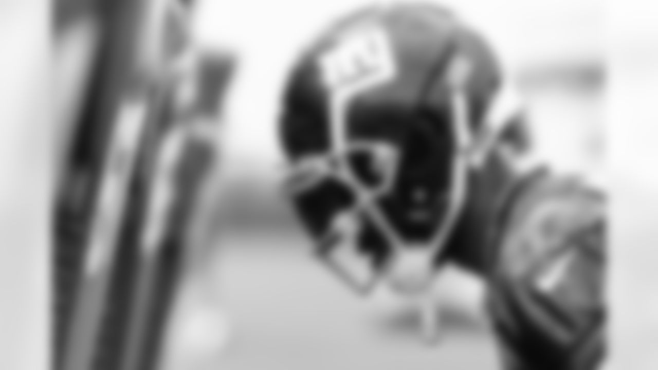 RB Saquon Barkley (26)