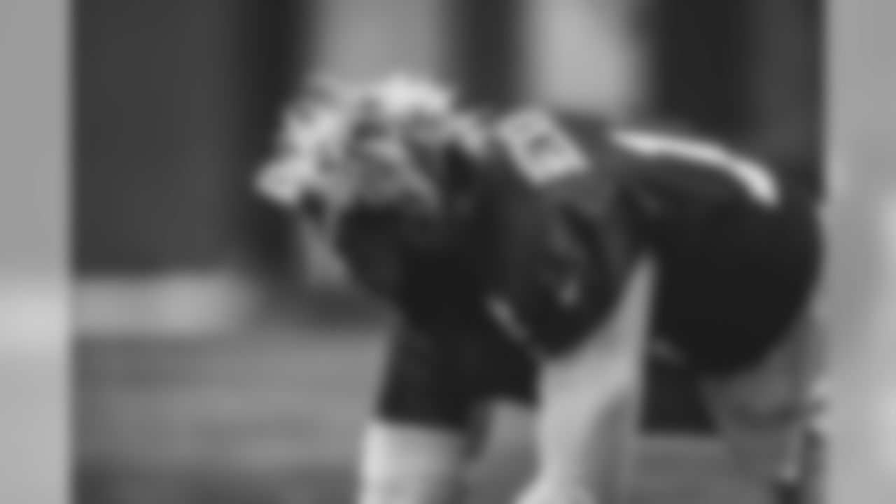 E_18_1115_GiantsPractice001