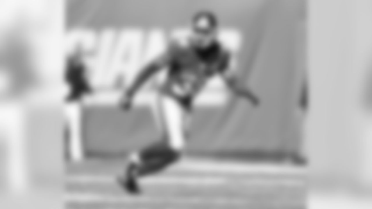 SHORTEST: CB Trumaine McBride, 5'9"
