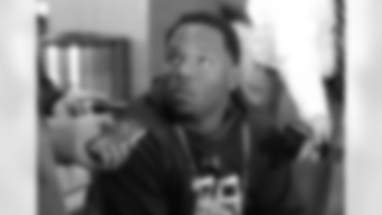 OL Bobby Hart