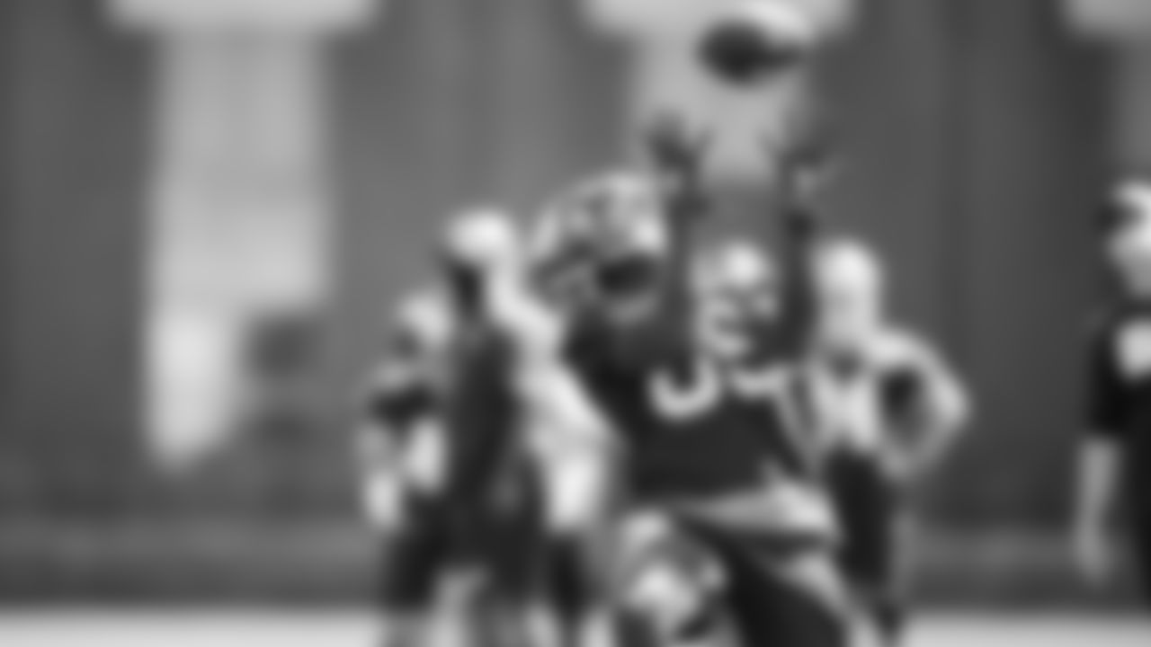 E_bw_msx26549