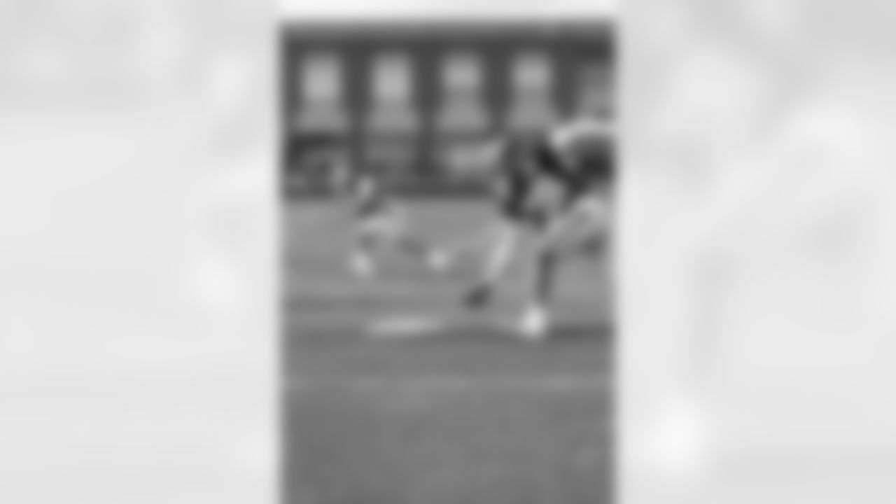 Zyon Gilbert (38)
