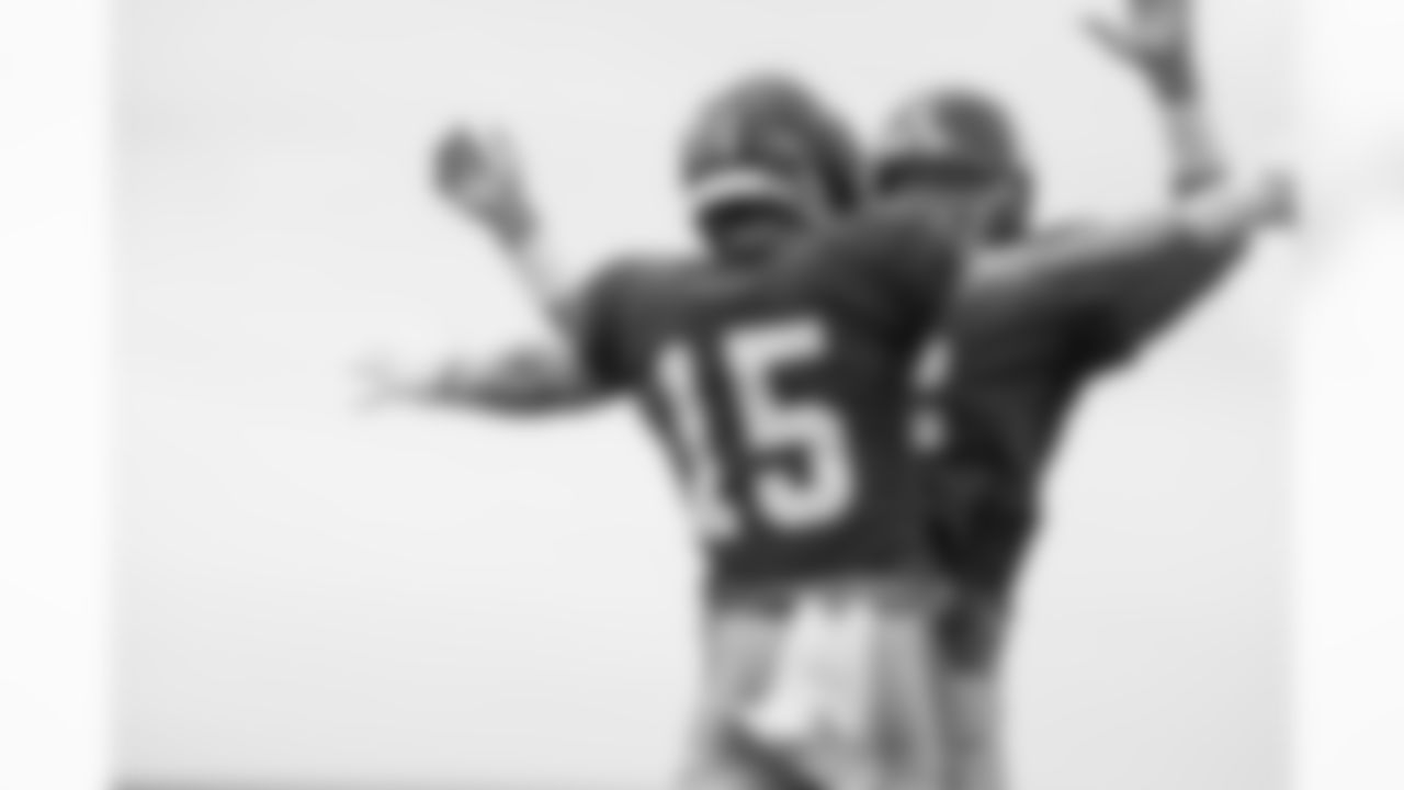 Alex Bachman (15), Mike Glennon (2)