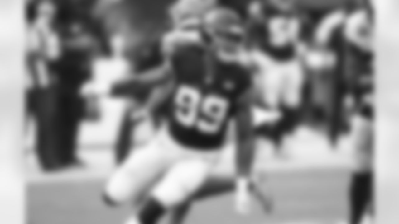 DE Chase Young