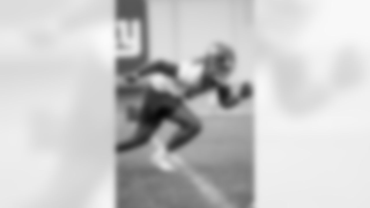 OLB Jaylin Bannerman (52)