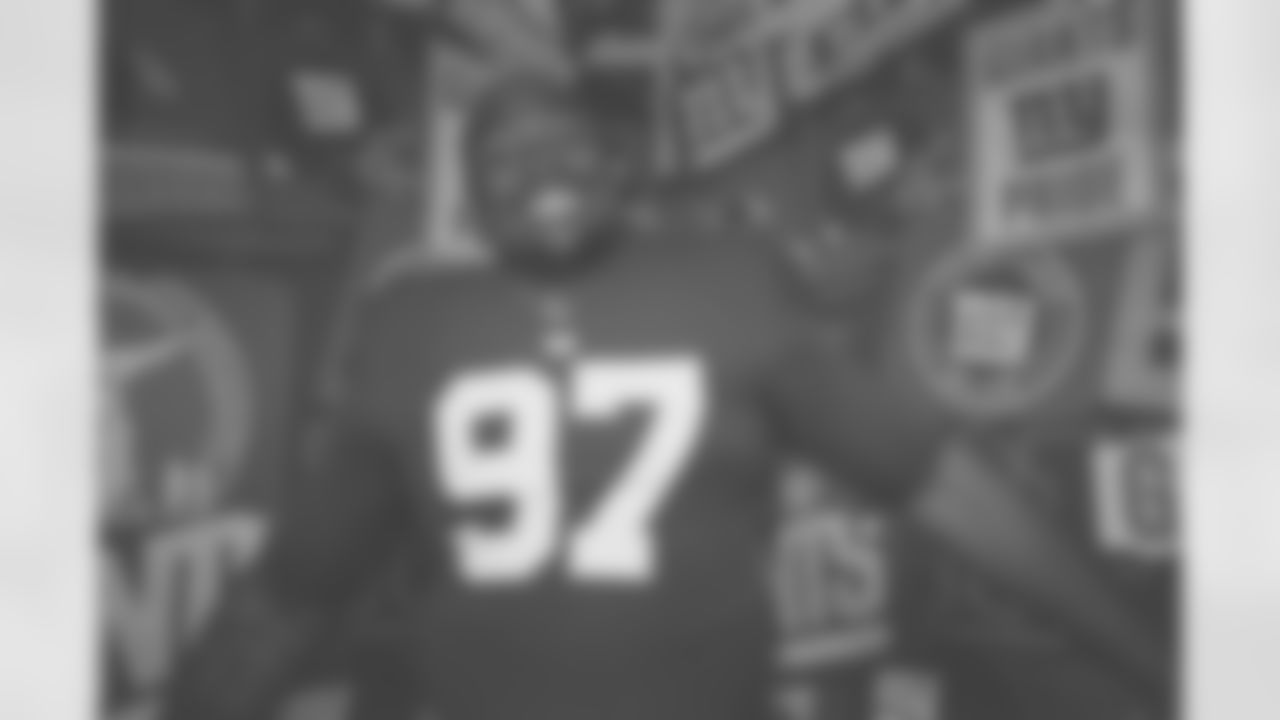 DL Dexter Lawrence (97)