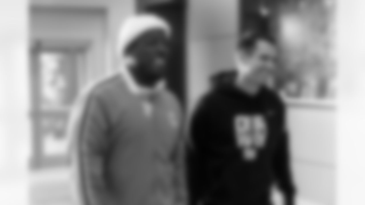 New York Giants DL Rakeem Nunez-Roches, Joe Schoen Senior Vice President and General Manager