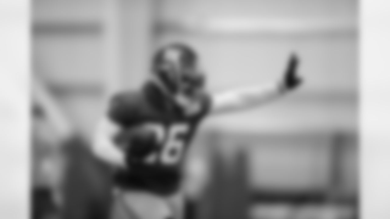 Saquon Barkley (26)