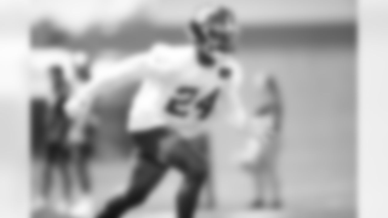 S Henry Black (24)