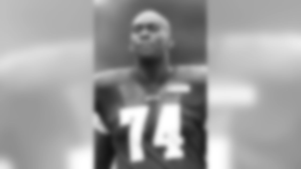 TALLEST: OT Michael Bamiro, 6'8"